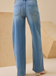 Rowe Straight Leg Jeans Detail 5 - TULLABEE