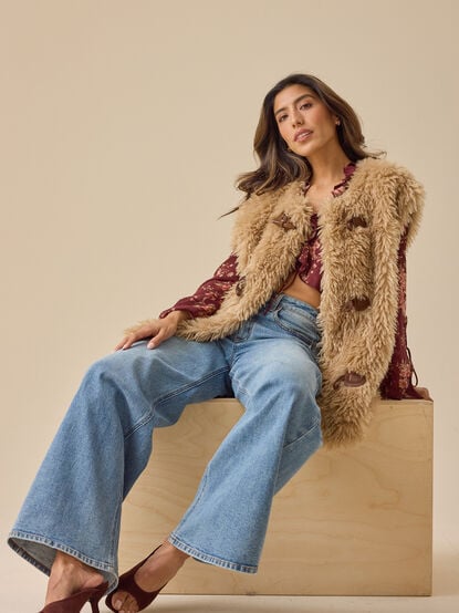 Tatia Faux Fur Vest - TULLABEE