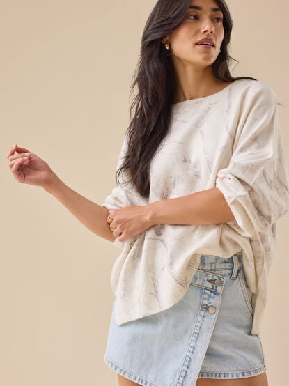 Chloe Camo Sweater - TULLABEE