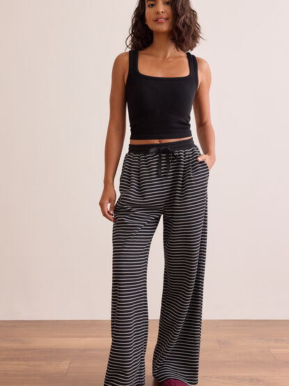 Stride Lounge Pants - TULLABEE