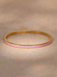 Blushing Pearl Bangle Set Detail 2 - TULLABEE
