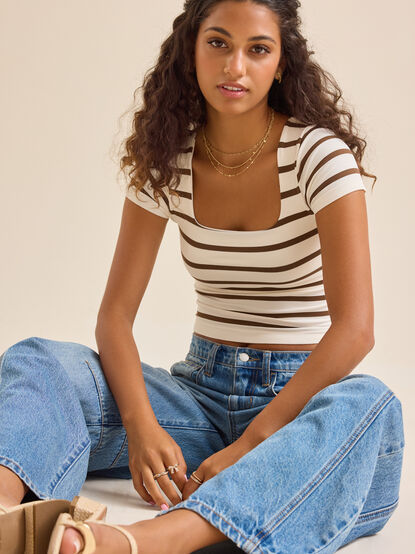 Everyday Seamless Striped Top - TULLABEE