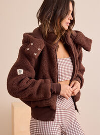 Peak Sherpa Zip Up Detail 4 - TULLABEE