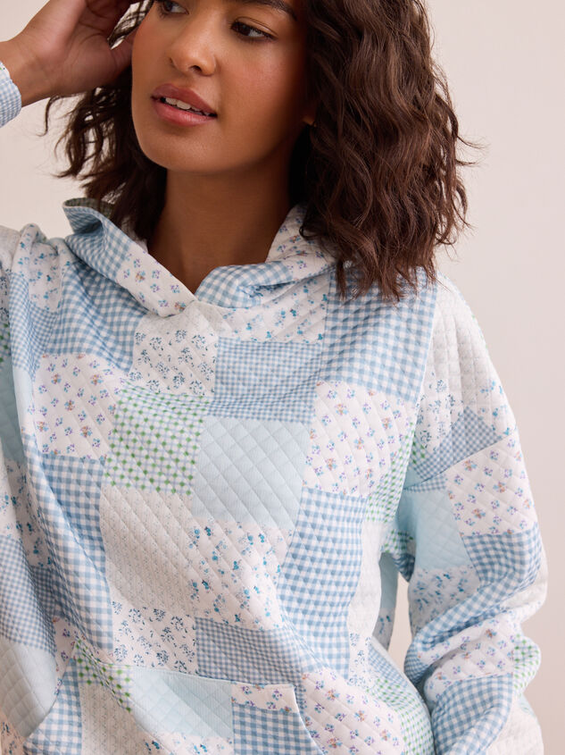 Comfort Patchwork Quilted Hoodie Detail 3 - TULLABEE