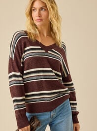 Kayla Oversize Striped Sweater Detail 2 - TULLABEE