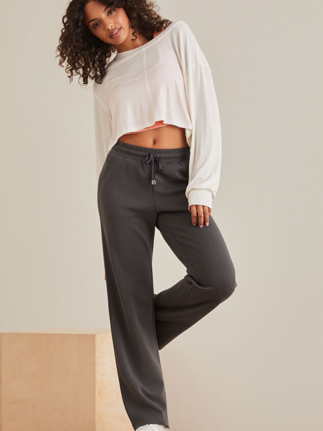 Supersoft Straight Leg Pants - TULLABEE