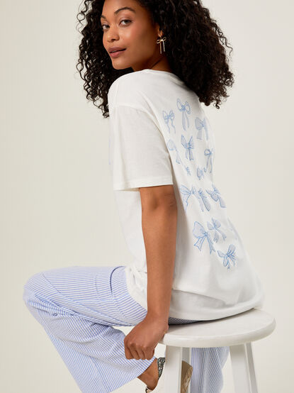 Blue Bow Graphic Tee - TULLABEE