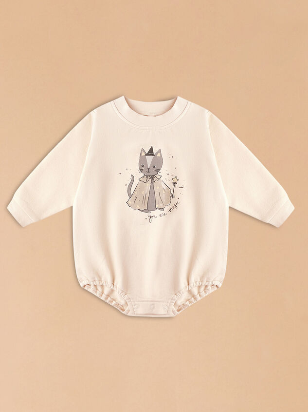 Magic Cat Graphic Bubble by Quincy Mae - TULLABEE
