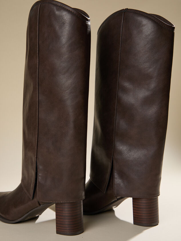 Holland Foldover Tall Boot Detail 3 - TULLABEE