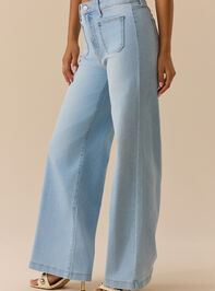 Braylee Straight Leg Jeans Detail 4 - TULLABEE