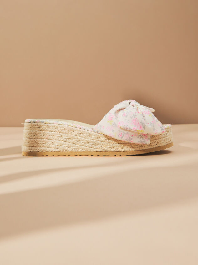 The Praciee Platform Sandal Detail 3 - TULLABEE