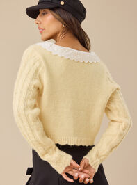 Millicent Heart Button-Down Cardigan Detail 4 - TULLABEE