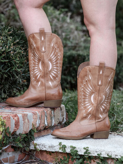 Bandera Wide Width & Calf Cut Out Western Boots - TULLABEE