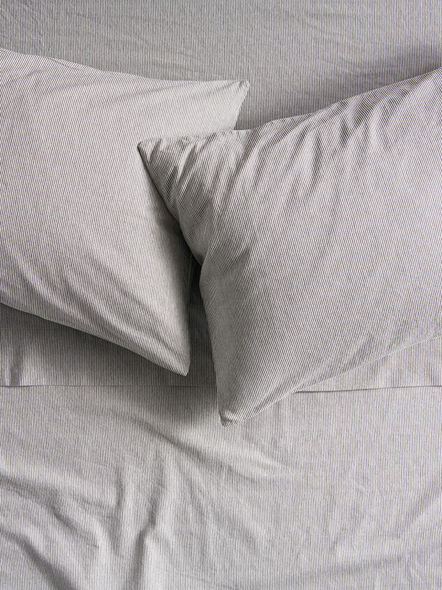 Thistle Cotton Single Pillowcase Detail 3 - TULLABEE
