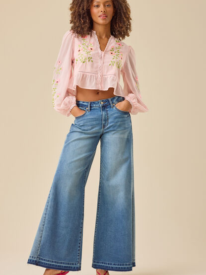 Maelynn Floral Embroidered Top - TULLABEE