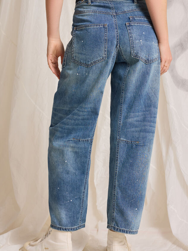 Lindsey Barrel Jeans Detail 6 - TULLABEE