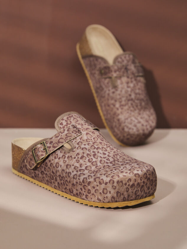 Lorenna Leopard Platform Clog Detail 3 - TULLABEE