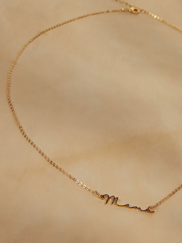 18k Mama Script Necklace Detail 2 - TULLABEE