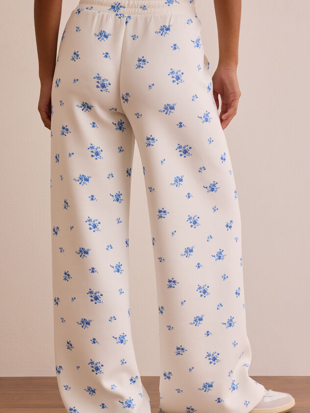 Floral Supersoft Wide Leg Sweatpants Detail 5 - TULLABEE