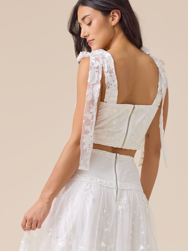 Braxlin Embroidered Top Detail 6 - TULLABEE