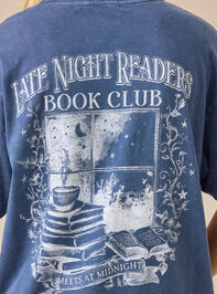 Late Night Readers Oversized Tee Detail 5 - TULLABEE