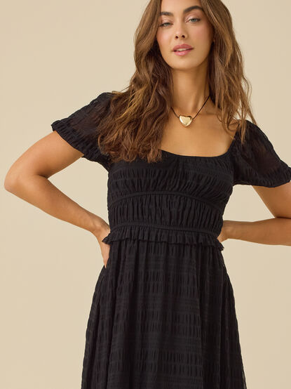 Lottie Textured Maxi Dress - TULLABEE