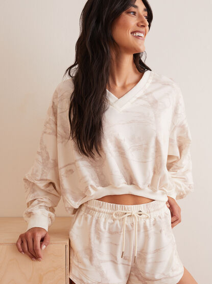 Camo Crush Pullover - TULLABEE