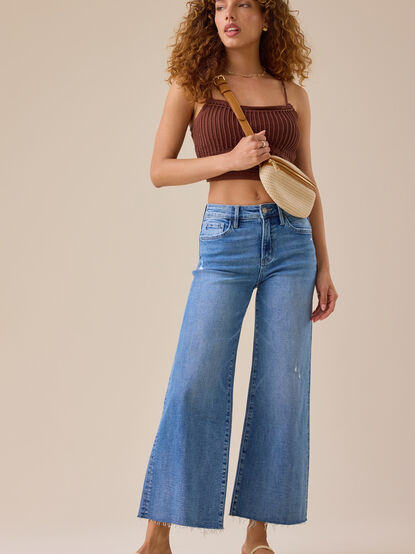 Leverette Cropped Jeans - TULLABEE