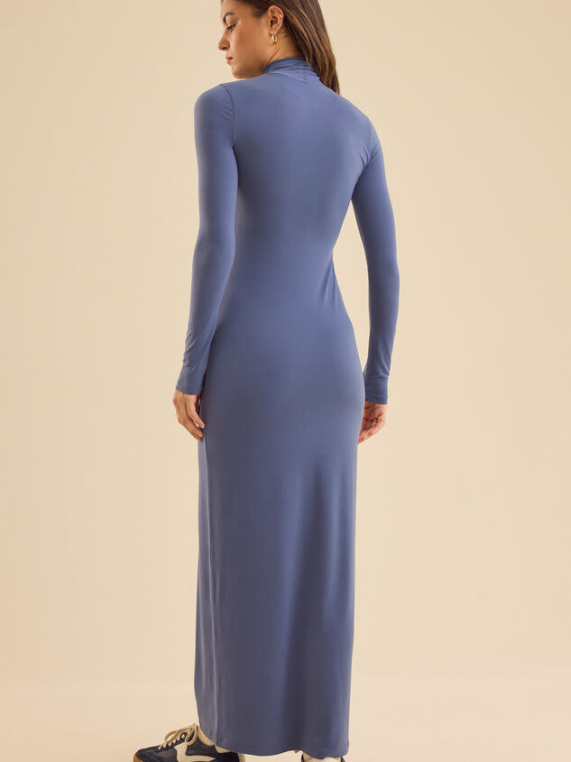 Kim Fitted Maxi Dress Detail 4 - TULLABEE