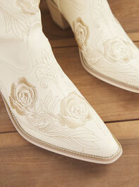Cali Western Boots Detail 3 - TULLABEE