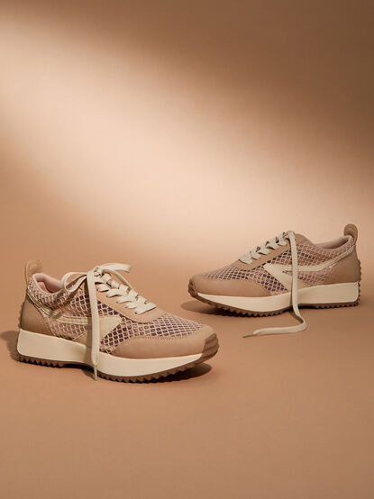 Bynx Sneaker By Dolce Vita - TULLABEE