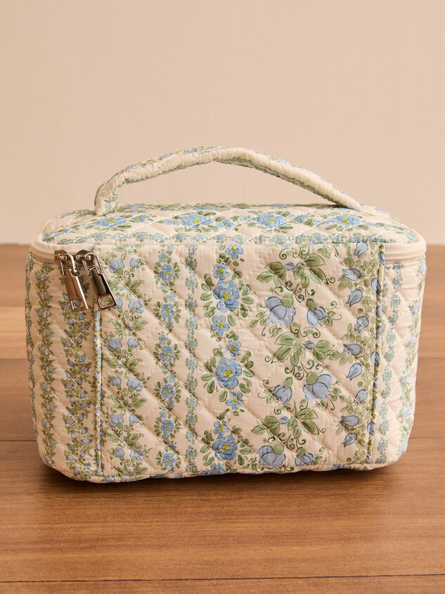 Cecile Quilted Makeup Bag Detail 4 - TULLABEE