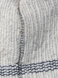 Lily Pouf Detail 5 - TULLABEE