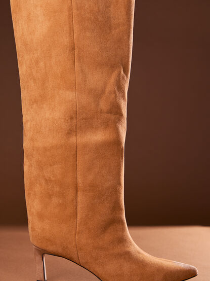 Estelle Suede Kitten Boots - TULLABEE