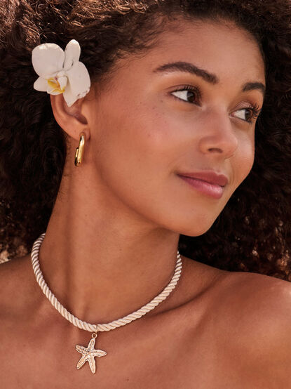 Tidal Treasure Necklace - TULLABEE