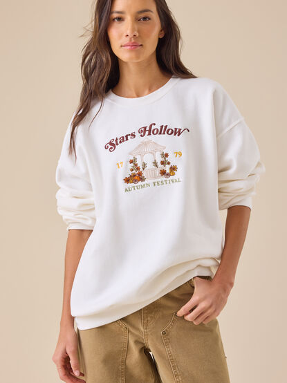 Stars Hollow Embroidered Sweatshirt - TULLABEE