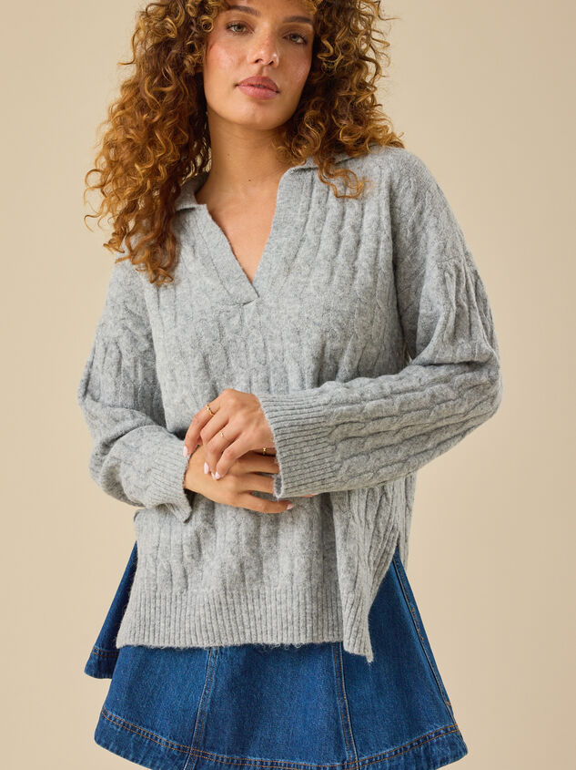 Alaiya Oversize Cable Sweater - TULLABEE