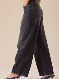Chloe Studded Jeans Detail 4 - TULLABEE