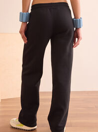 Move Easy Scuba Pants Detail 5 - TULLABEE