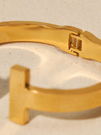 Stainless Steel Hinged Bangle - TULLABEE