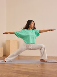 Vinyasa Flow Cropped Tee - TULLABEE
