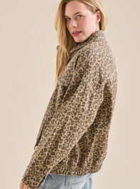 Riley Animal Print Jacket Detail 4 - TULLABEE