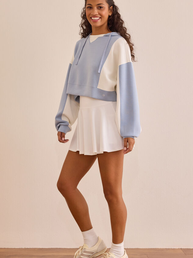 Colorblock Supersoft Hoodie Detail 2 - TULLABEE