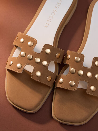 Evelynne H-Band Studded Sandal - TULLABEE