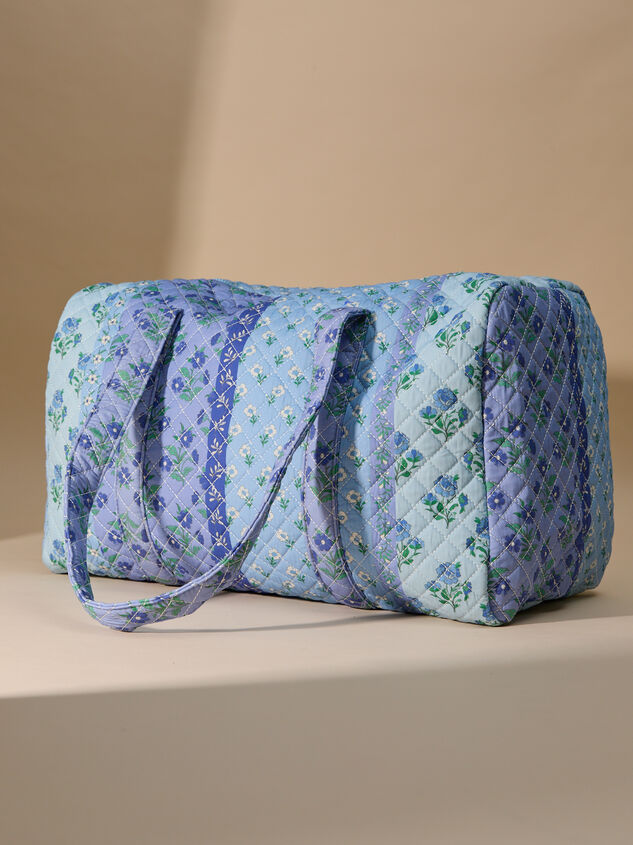 Everly Quilted Duffel Bag Detail 2 - TULLABEE