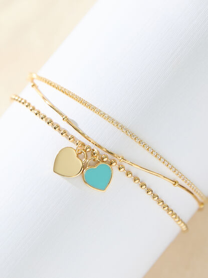 18K Gold Dainty Heart Charm Bracelet - TULLABEE
