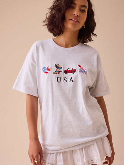 USA Embroidered Oversized Tee - TULLABEE