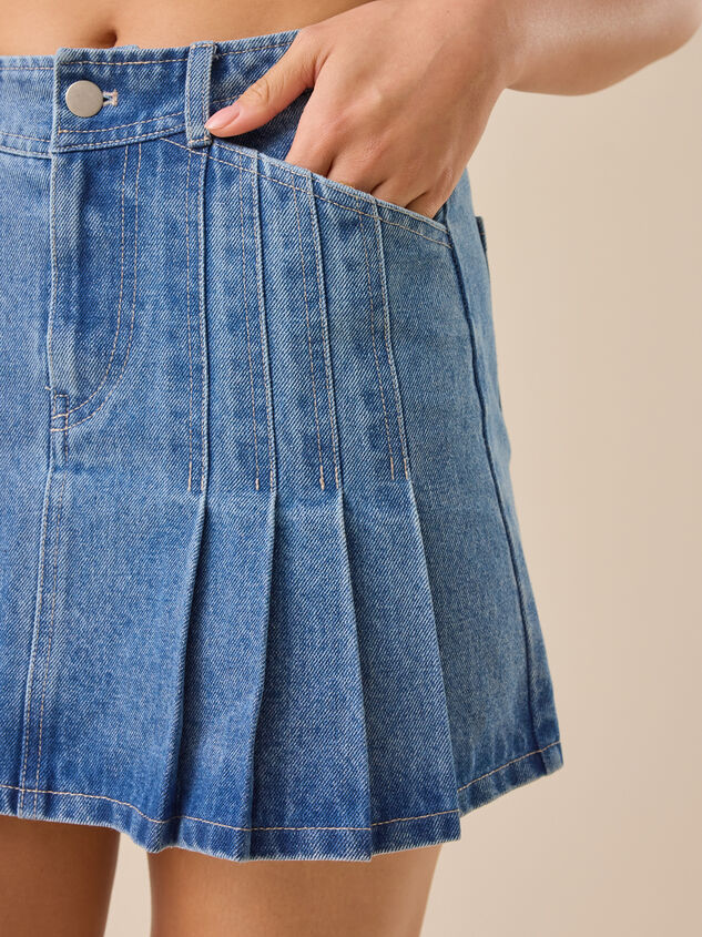 Dylan Side Tie Denim Skort Detail 3 - TULLABEE