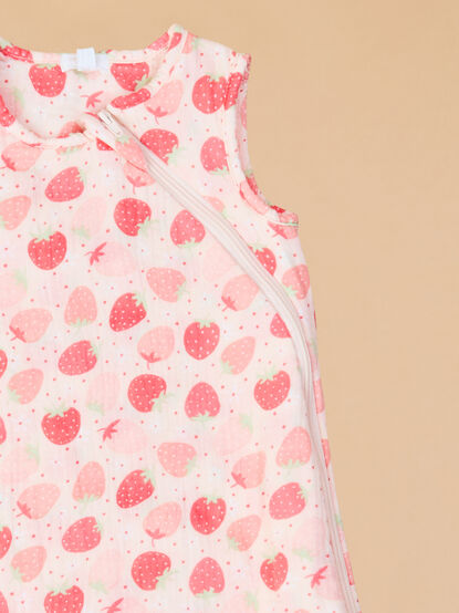 Clara Strawberry Sleep Bag - TULLABEE