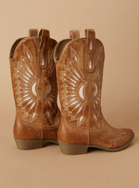 Bandera Wide Width & Calf Cut Out Western Boots Detail 5 - TULLABEE